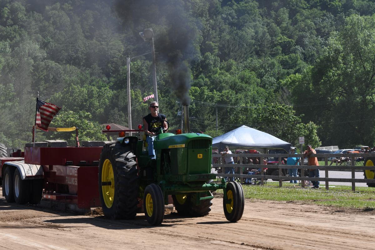 Tractor Pull 2022